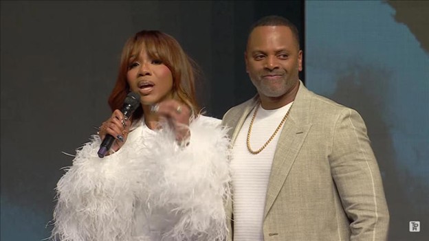 Sarah Jakes.jpg (38 KB)